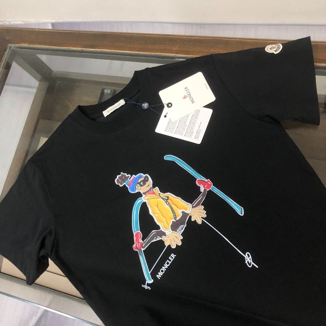 【本日限定特価】MONCLER クルーネックTシャツ - 高品質コットンで快適な着心地 [本日特価|新品未使用品]