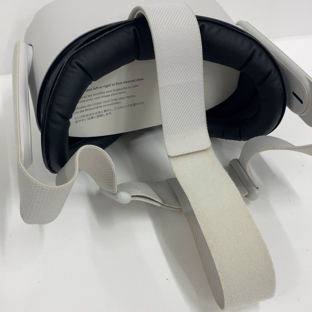 C93W D Oculus Quest 2—完全ワイヤレスのオールインワンVRヘッドセット