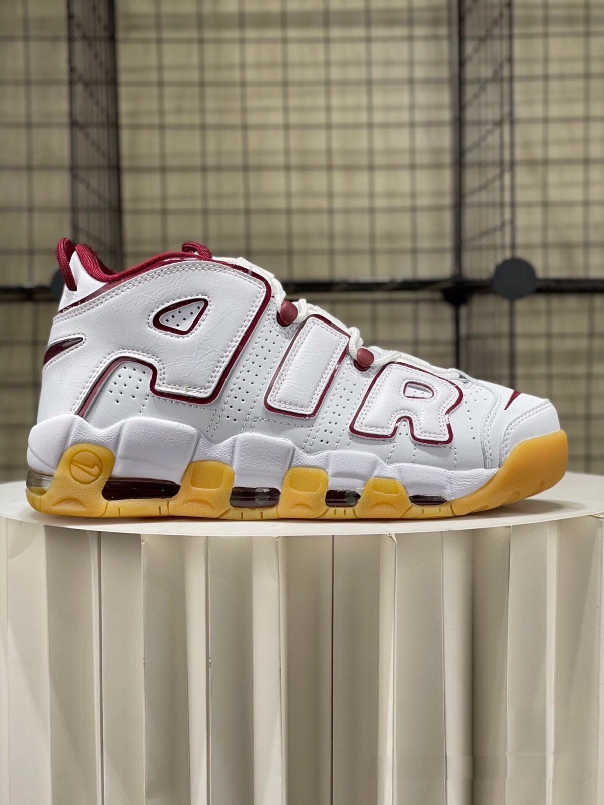 お値下げしました??即購入?? Nike Air more uptempo red toe 箱付