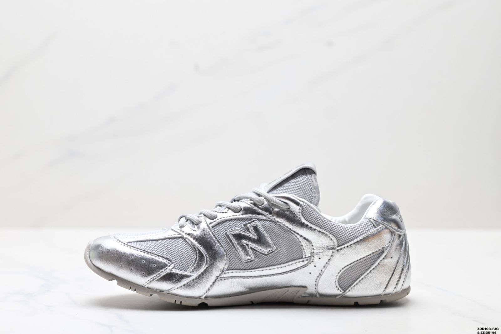 【今日特価】MiuMiu x New Balance 530 SL シリーズ NB ニューバランス ロートップ クラシック レトロ レジャー スポーツ ランニングシューズ 送料無料 在庫限定セール価格！-MM輸入1