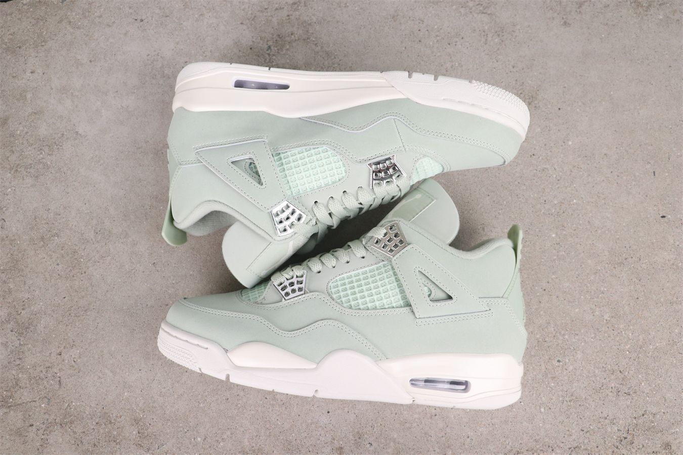 【今日特価】Air Jordan 4 HV0823-003 エアジョーダン 4 シーフォームグリーン