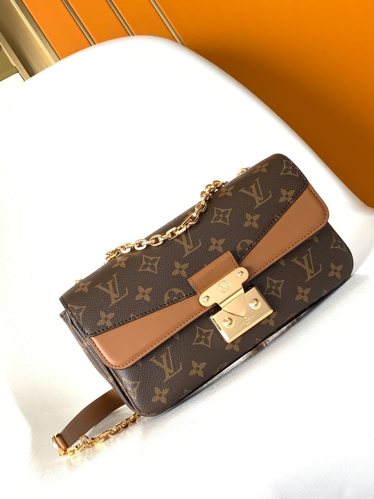 LVバッグ、ショルダーバッグ、トラベルバッグ、ハンドバッグ、バックパック 12,780円