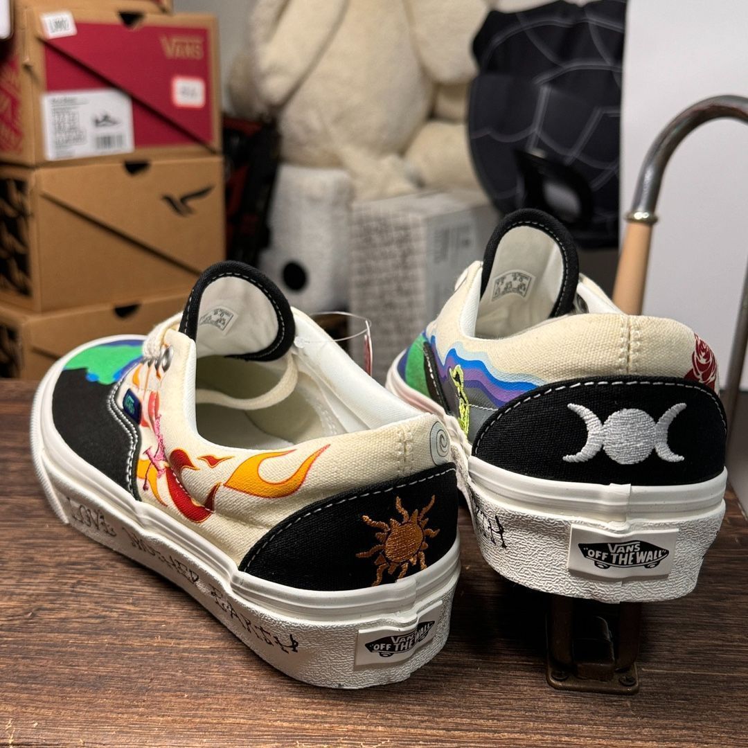 【今日特価】Vans Love Mother Earth スニーカー！送料無料！在庫限定のお得な価格です！