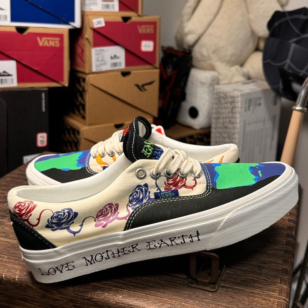 【今日特価】Vans Love Mother Earth スニーカー！送料無料！在庫限定のお得な価格です！
