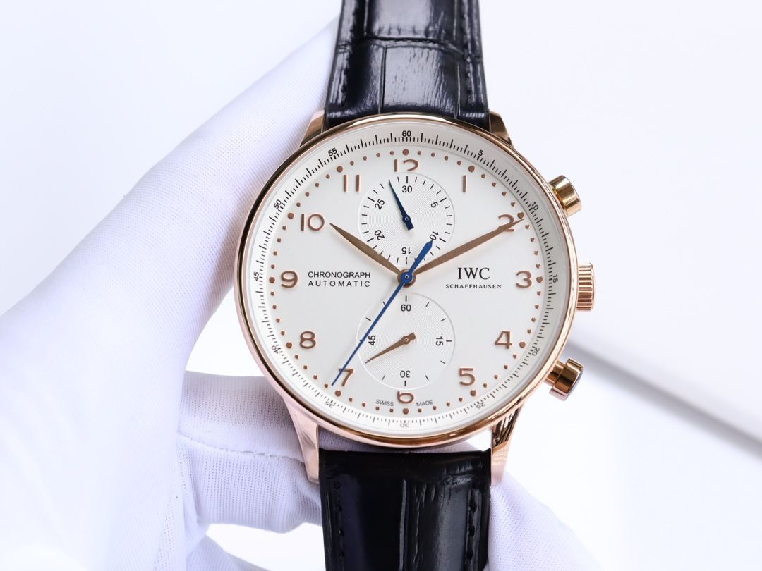 [IWC] ポートギーゼ メンズクロノグラフ - 専用ケース・カード・袋付き｜本日限定特価｜新品未使用