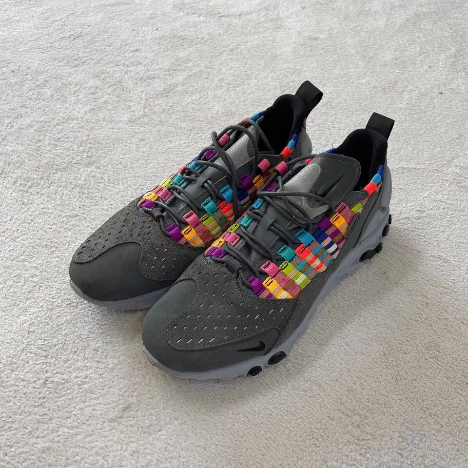265 NIKE リアクト セブンネット グレー シューズ 6,370円