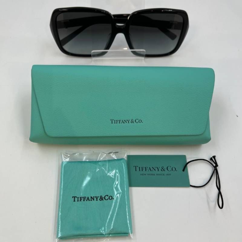 【新品・定価5万】TIFFANY&Co. TF4211-D サングラス　Tロゴ 極美品】ティファニー Tiffany&Co. サングラス TF4211-D Tモチーフ T