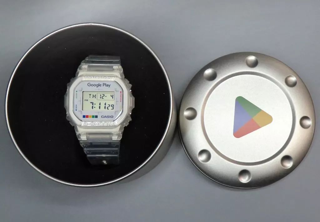 【中古】懐中時計･腕時計 G-SHOCK DW-5600UE GooglePlayLimitedEdition ホワイト 「GooglePlay×G-SHOCK」 ダイヤモンド会員限定 プレゼントキャンペーン当選品