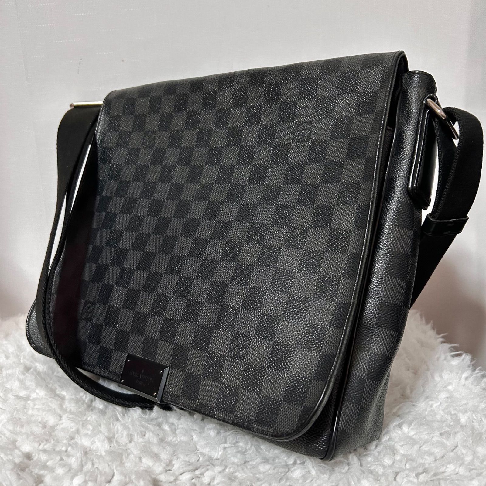 LOUIS VUITTON ルイヴィトン ダミエ グラフィットキャンバス