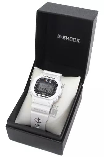 【中古】腕時計・懐中時計(キャラクター) RX-78-2 ガンダム G-SHOCK 「G-SHOCK×機動戦士ガンダム」 ガンダム30周年記念特別限定品