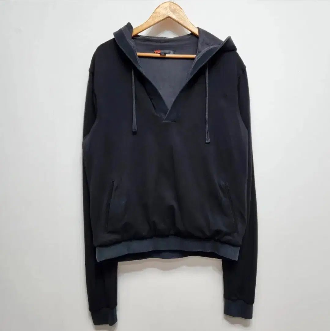 Y-3 YOHJI YAMAMOTO ヨウジヤマモト X アディダス WHO（フーディー） Mサイズ 10,529円
