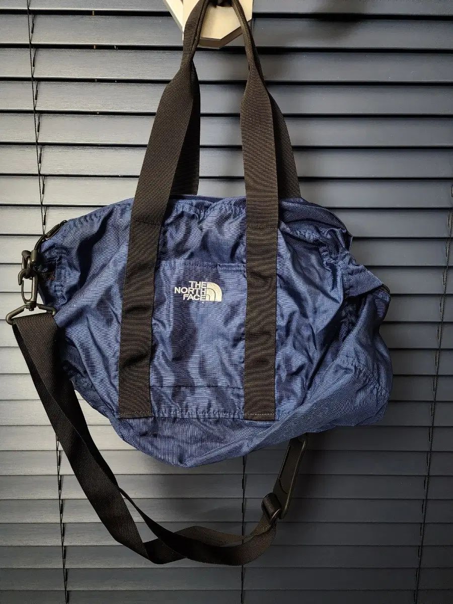 THE NORTH FACE ザノースフェイス ボストンバッグ ネイビー