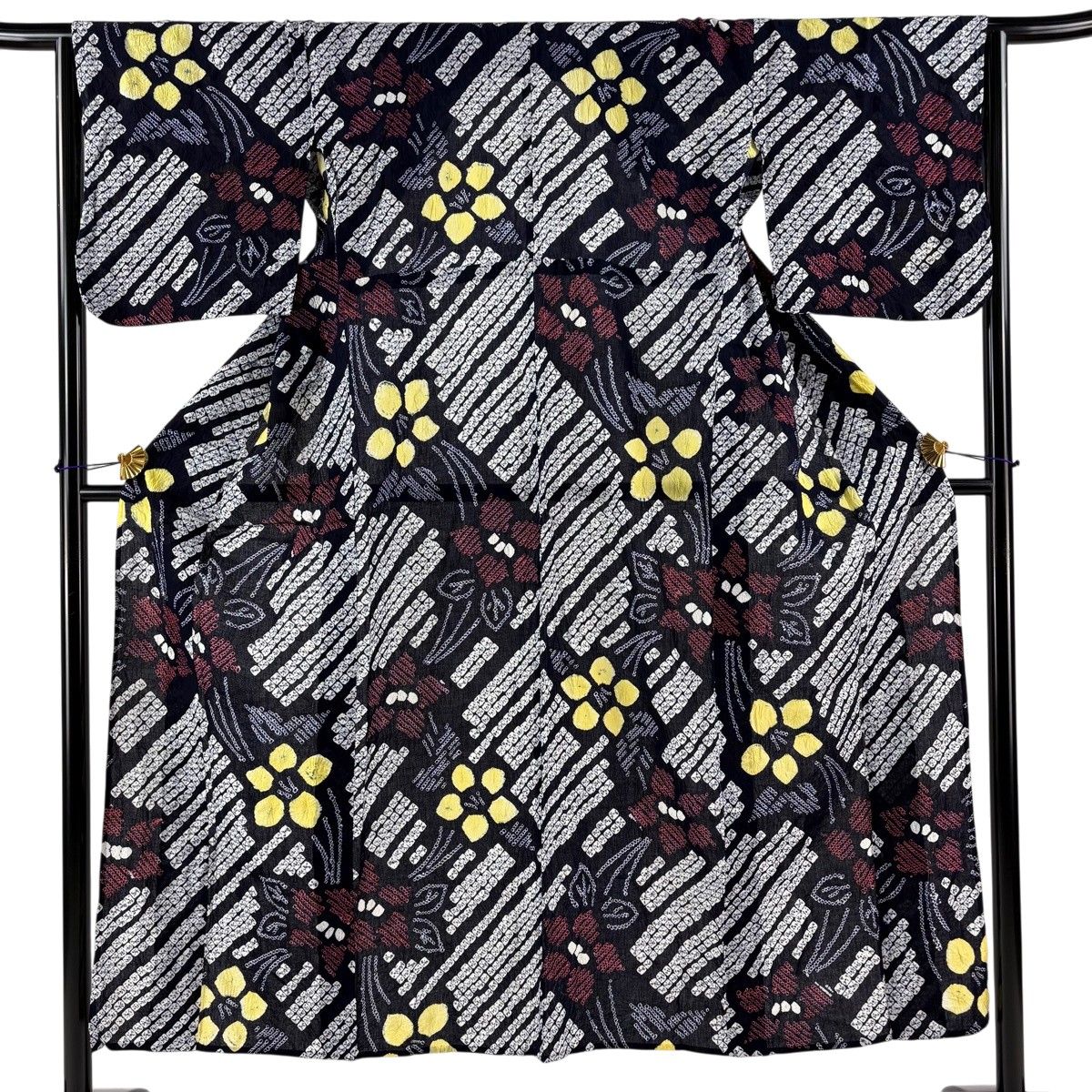 浴衣 身丈149cm 裄丈65cm M 絞り浴衣 草花 濃紺 綿 名品 【中古】 15,478円