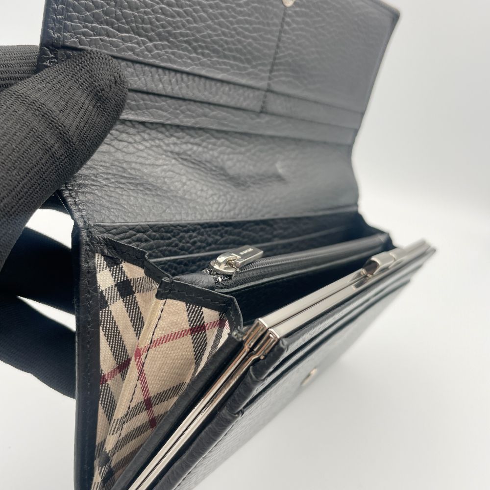 Burberry（バーバリー）長財布 フラップ レザー ノバチェック シボ革