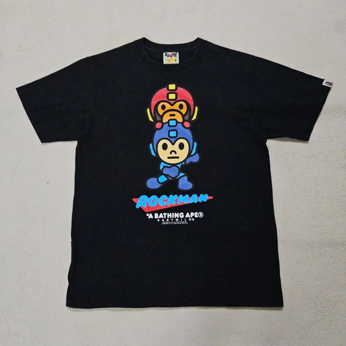 A BATHING APE® × ぼっち・ざ・ろっく！ ブラック 半袖Tシャツ 21,240円