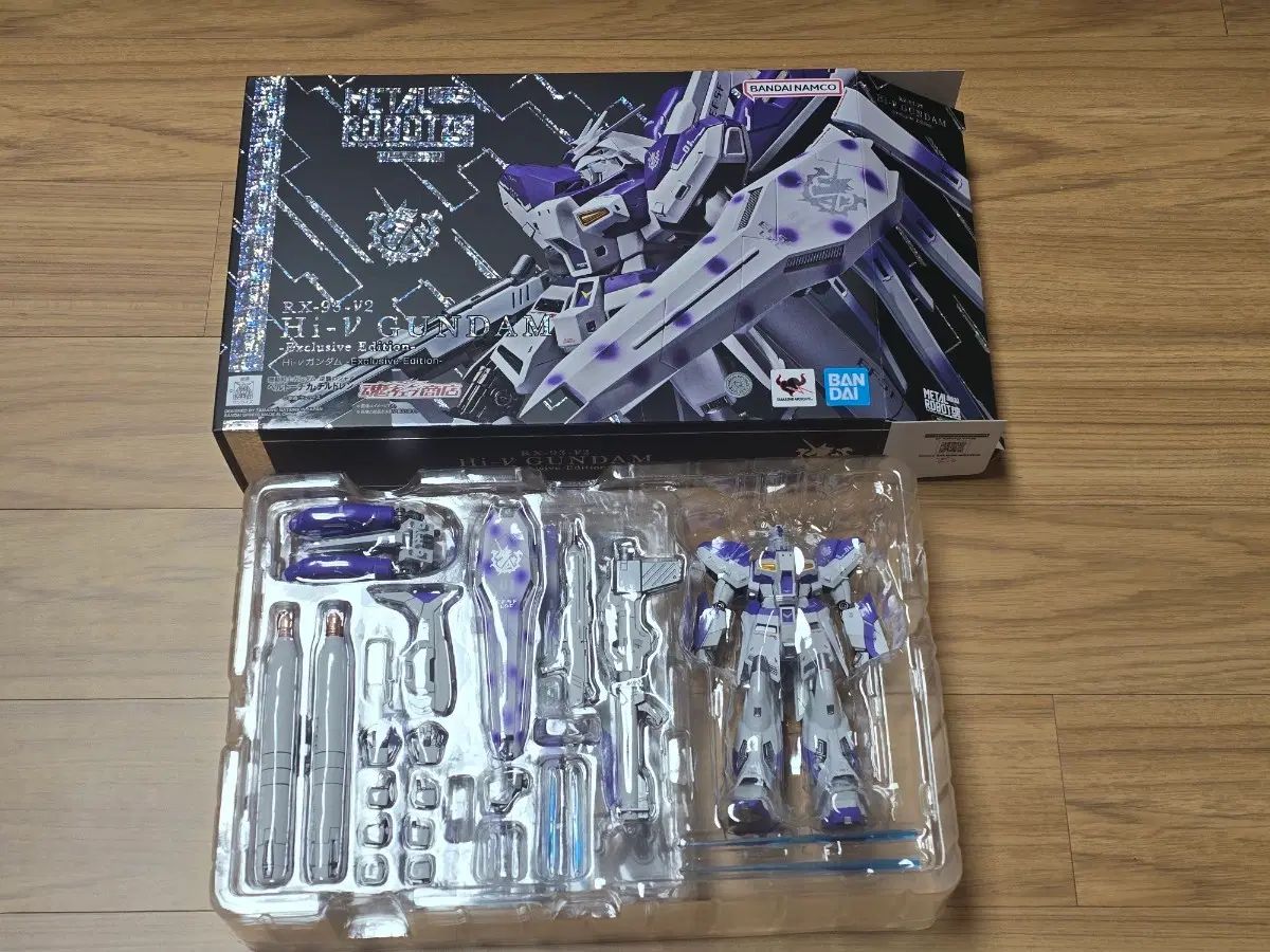 出品 (開封良品) METAL ROBOT魂 HI-ν exclusive 27,996円