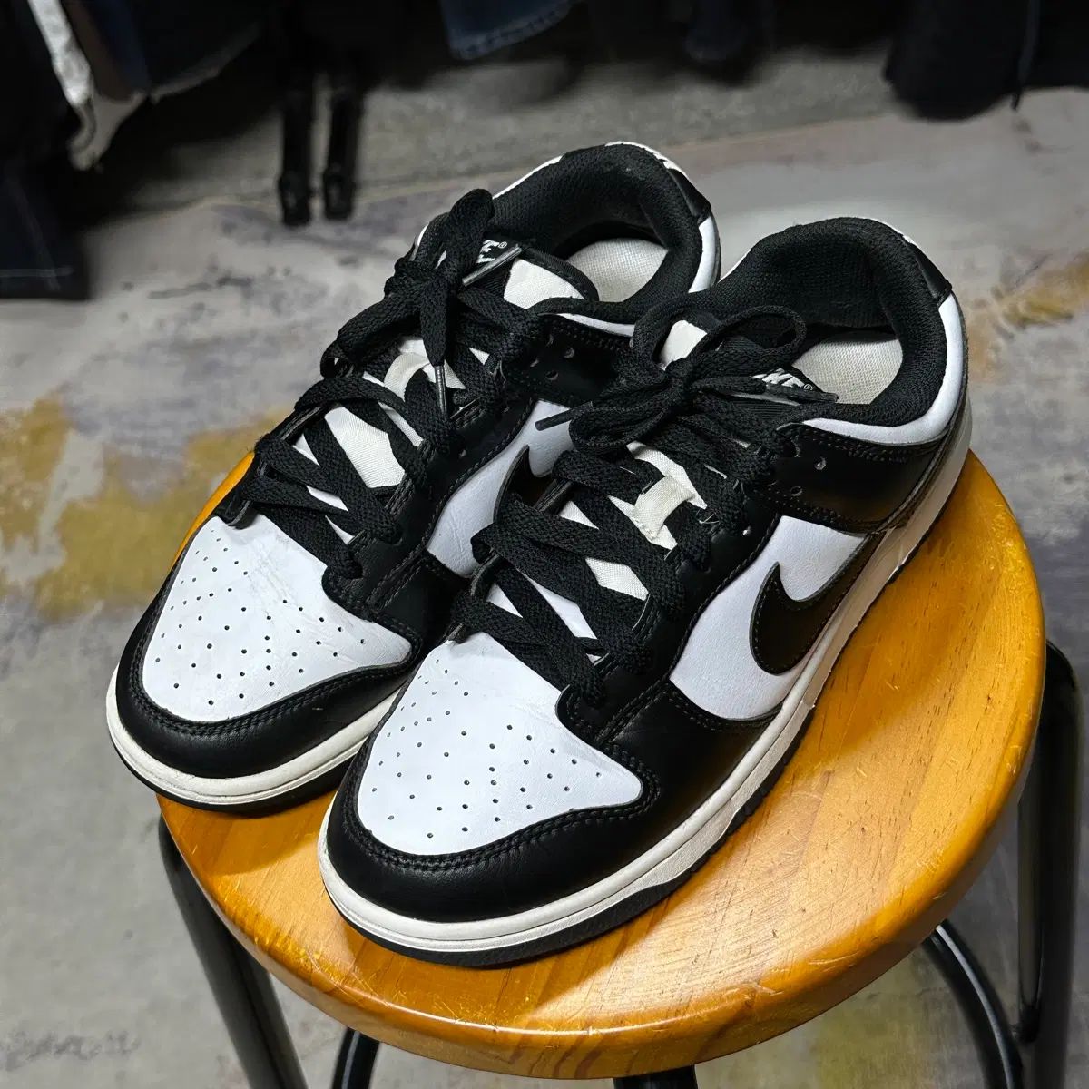 ナイキ ダンク ロー エアジョーダン1 255 6,797円