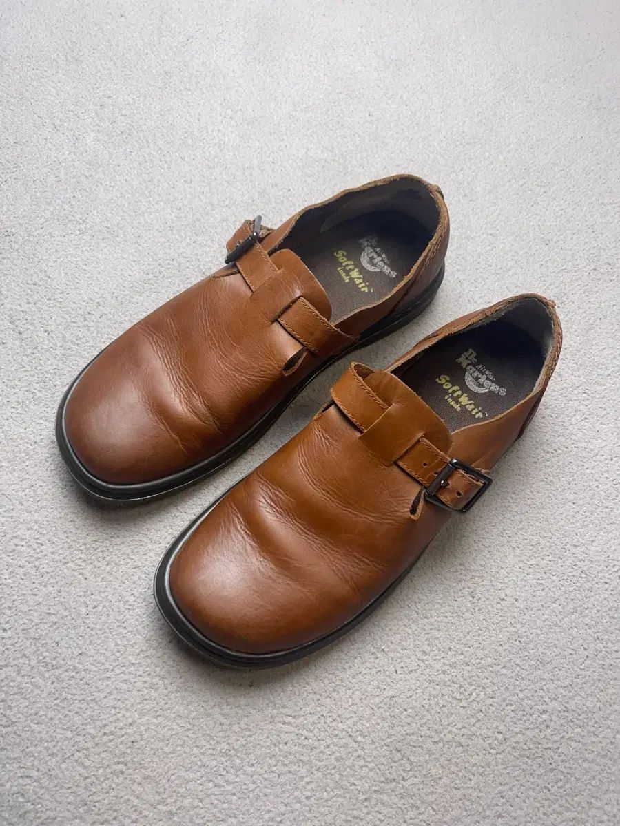 41 DR. MARTENS パトリシア -260-265 ブラウン