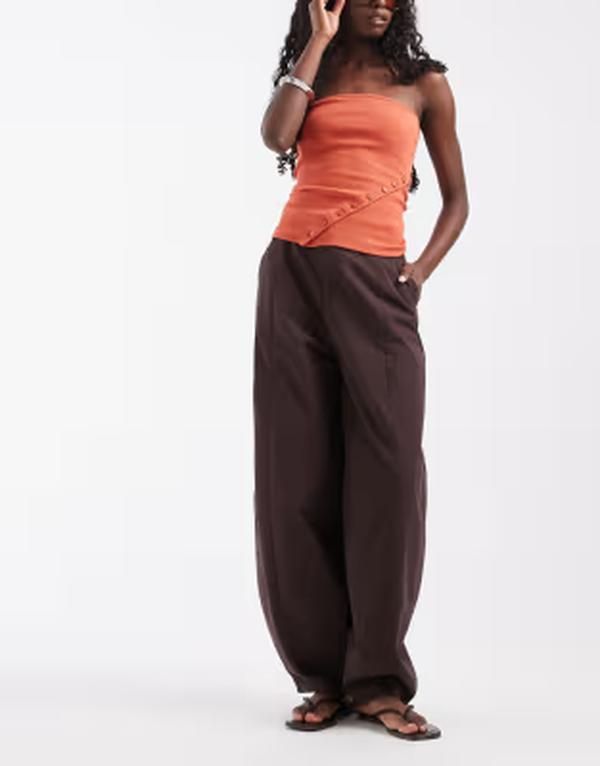 エイソス レディース ボトムス カジュアルパンツ ASOS DESIGN casual barreleg pants in chocolate チョコレート