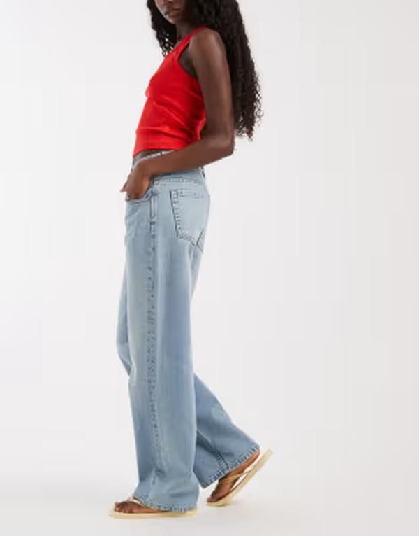エイソス レディース ボトムス デニムパンツ ジーンズ ASOS DESIGN oversized baggy boyfriend jeans in lightwash Light wash blue