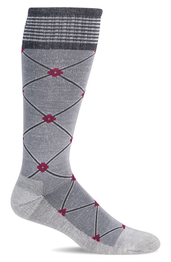 ソックウェル レディース アンダーウェア 靴下 SOCKWELL Goodhew Elevation Compression Socks OYSTER