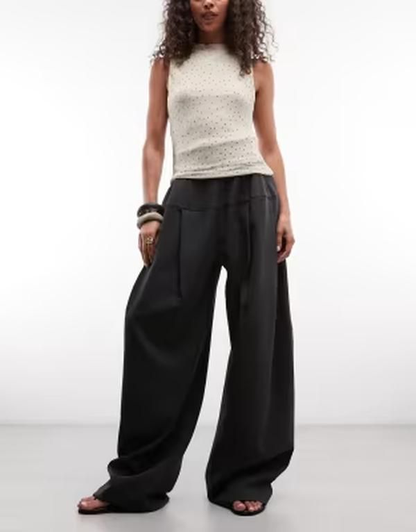 エイソス レディース ボトムス カジュアルパンツ ワイドレッグ ASOS DESIGN Tailo red snatch waist wide leg pant black ブラック