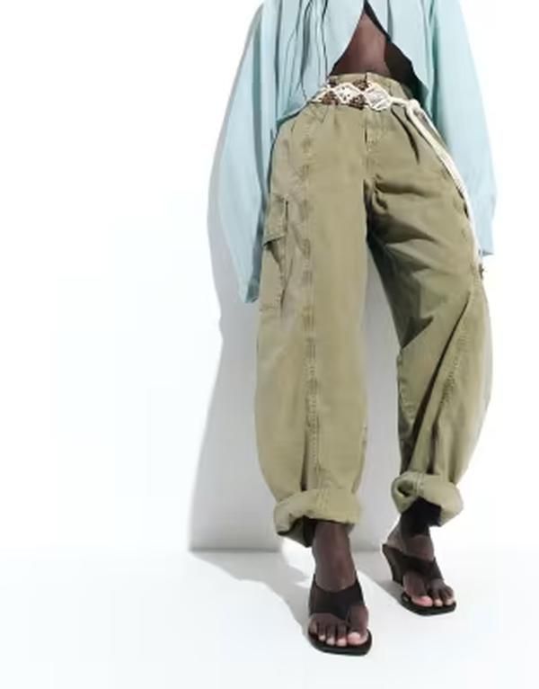 エイソス レディース ボトムス デニムパンツ プリーツ ASOS DESIGN pleated waistbandetail pants in washed Khaki カーキ