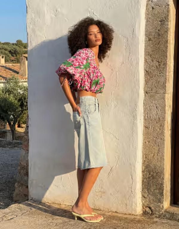 エイソス レディース トップス シャツ フラワー柄 プリント クロップド フラワー ASOS DESIGN puff sleeve cropped top in floral print Floral