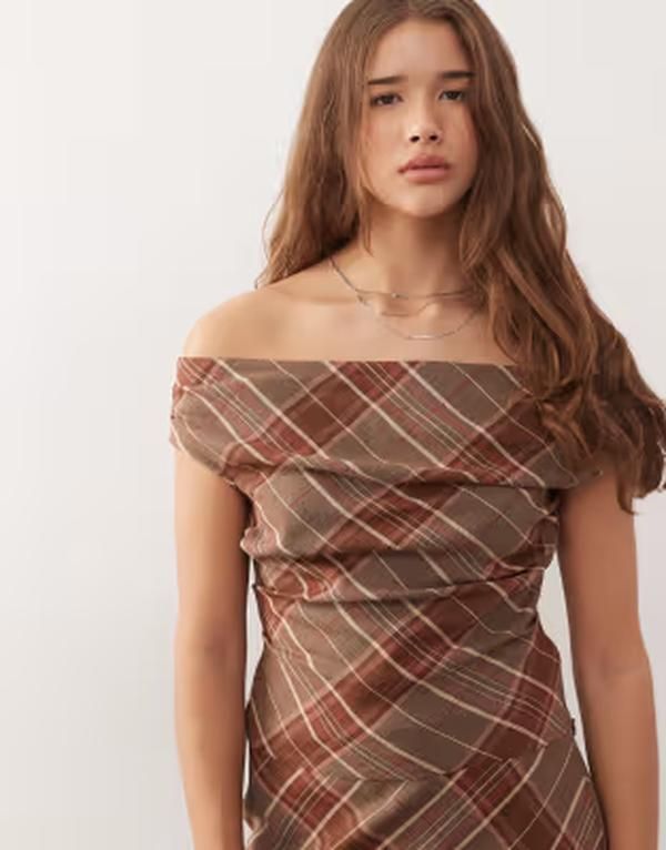 リクレイム ヴィンテージ レディース トップス タンクトップリント Reclaimed Vintage plaid printailo red off shoulder top part of a s