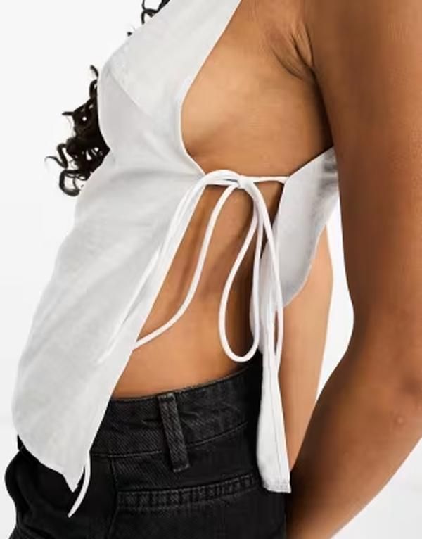 ウィークデイ レディース トップス Tシャツ タイディテール Weekday Cintia 90s top with side tie detail in light gray グレー