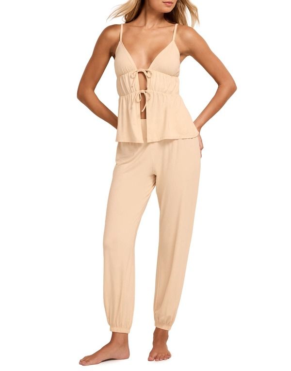 アドアミー レディース アンダーウェア ナイトウェア パンツ Adore Me Paulina Cami And Pants Pajama Set Light beige ベージュ