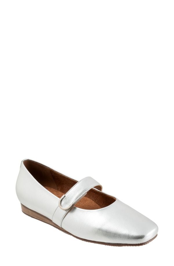 ソフトウォーク レディース シューズ パンプス SoftWalk Valdivia Mary Jane Flat Women SILVER シルバー