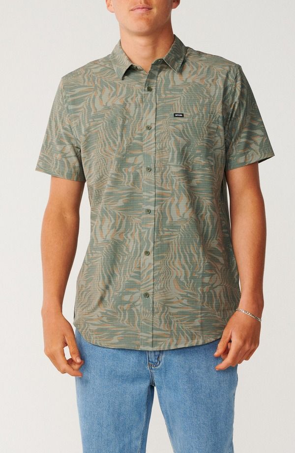 リップカール メンズ トップス シャツ Rip Curl Hawaii Aerotech Short Sleeve Performance ButtonUp Shirt DARK OLIVE オリーブ 17,505円