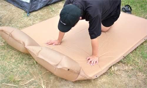 Montagna キャンプマット ダブル アウトドア 厚み3.5? キャンピング エアーマット 枕付き 自動膨張 車中泊 防災 厚手 | ワイドサイズ 2人用 幅130cm x 185cmpms f55a5ec6