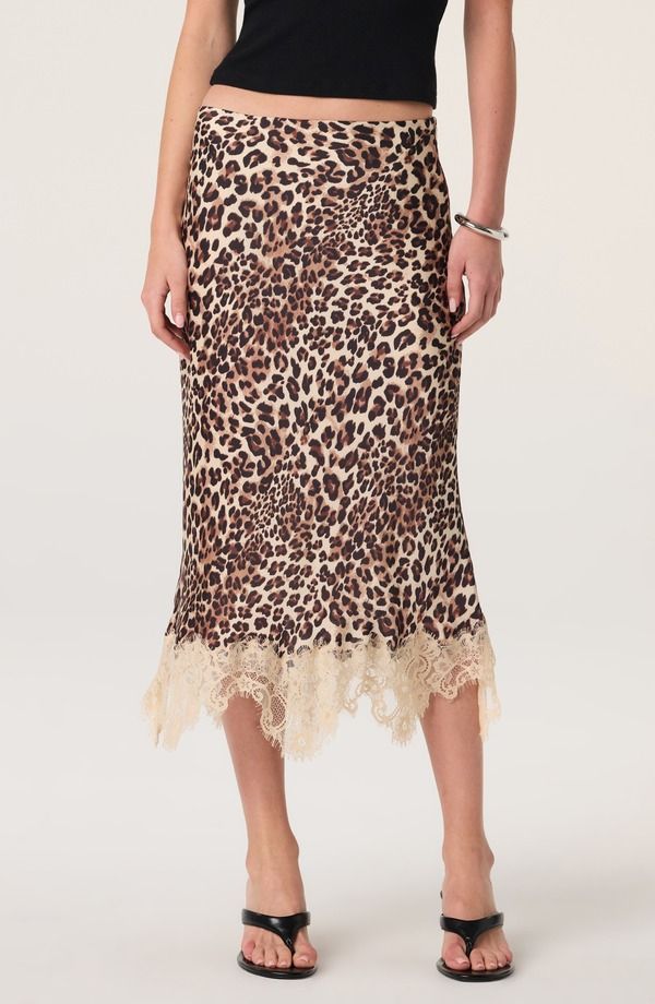 アストール レディース ボトムスカート レーストリム プリント ミディ レース ASTR the Label Eilinna Leopard Print Lace Trimidi Skirt LEOP
