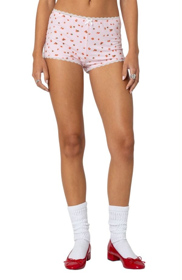 アディクテッド レディース ボトムス ハーフパンツ・ショーツ プリント ショートパンツ EDIKTED Strawberry Print Micro Shorts PINK ピンク