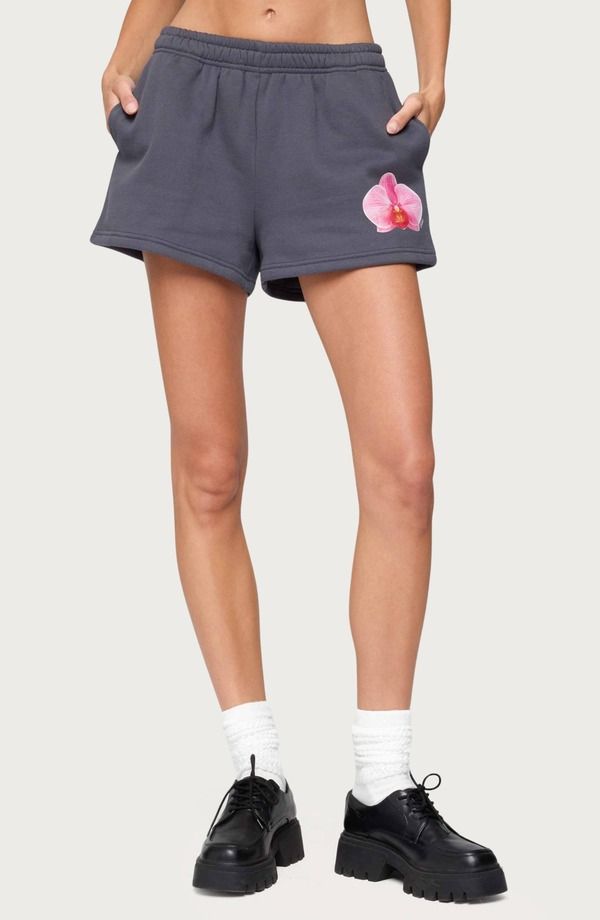 アディクテッド レディース ボトムス ハーフパンツ・ショーツ ショートパンツ フリース EDIKTED Orchid Babe Fleece Sweatshorts DARKGRAY グレー