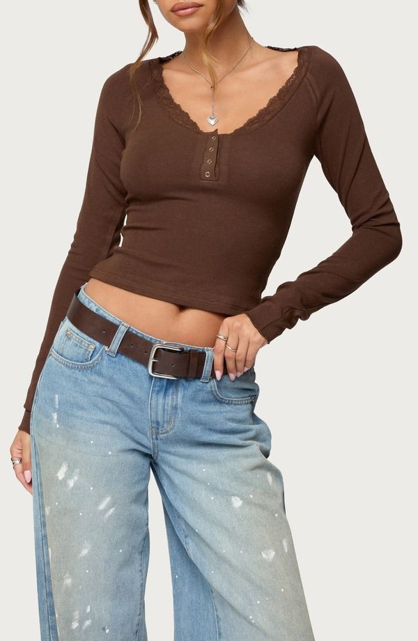 アディクテッド レディース トップス シャツ EDIKTED Shanah Lacy Henley BROWN ブラウン