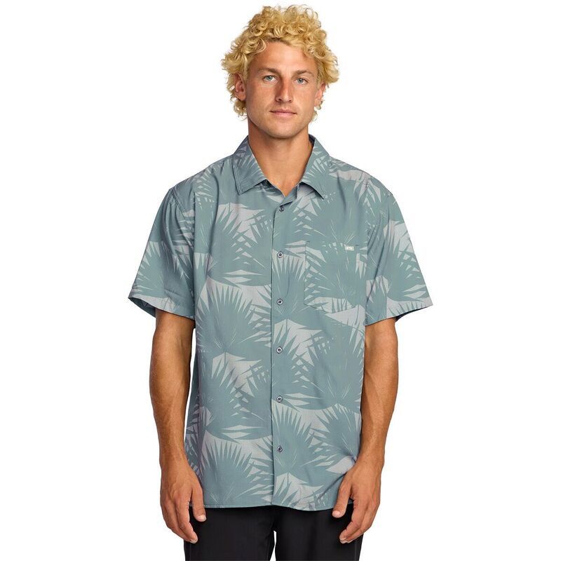 ビラボン メンズ トップス シャツ 半袖 Billabong Surftrek Perf ShortSleeve Shirt Mens Sea Blue ブルー 10,485円