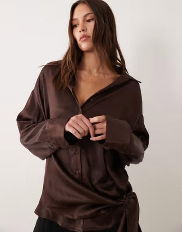 エイソス レディース トップス シャツ リラックスフィット サテン ASOS DESIGN satin tie side relaxed fit shirt in chocolate チョコレート 15,106円