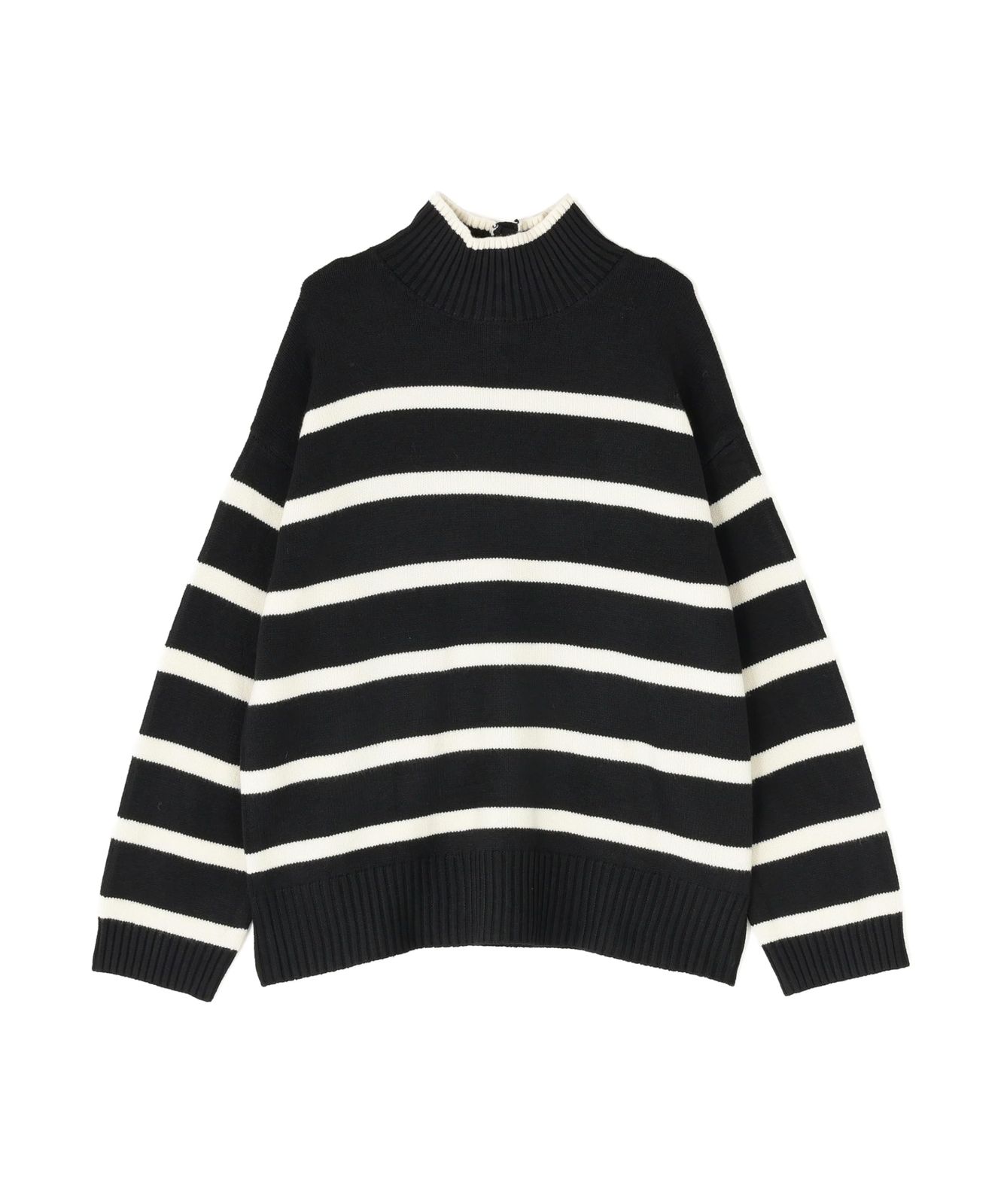 新品 [ナチュラルビューティーベーシック] バックボタンタートルニット【ブラック/Free Size】