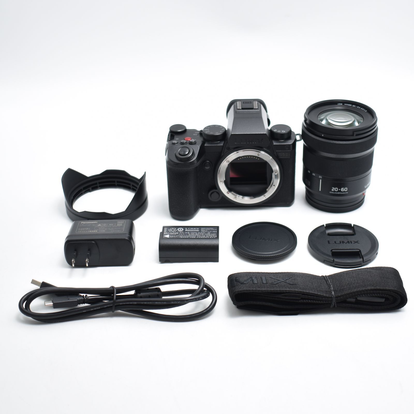 B#13294 パナソニック(Panasonic) フルサイズミラーレス一眼カメラ S5M2XK 標準ズームレンズキット ブラック DC-S5M2XK