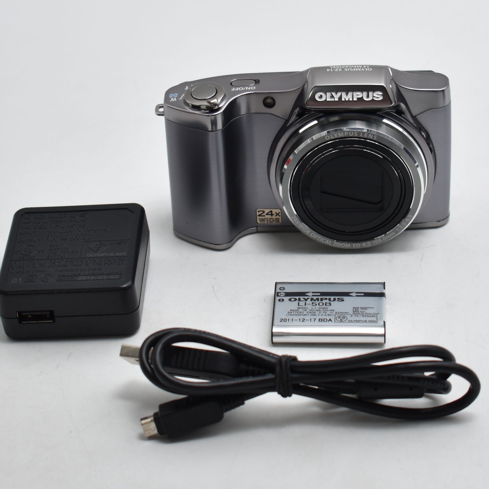 B#13322 OLYMPUS デジタルカメラ SZ-14 1400万画素 光学24倍ズーム 3Dフォト機能 シルバー SZ-14 SLV