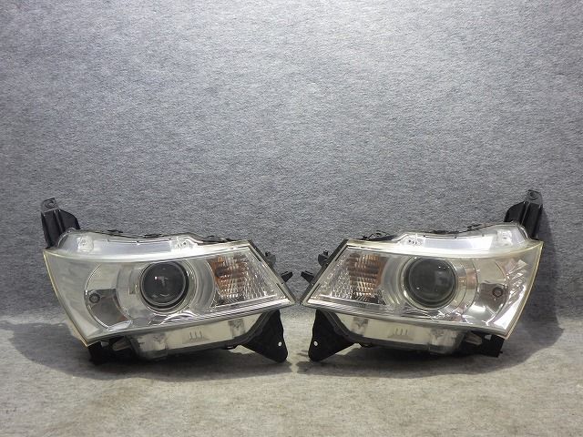 パレットSW　ヘッドライト　左右　HID　MK21S　ML21S　100-59207　ルークス等　260804205 6,643円