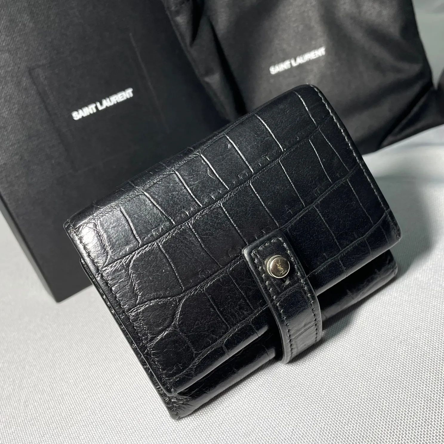 美品 Saint Laurent Paris サンローランパリ 三つ折りレザー財布 黒