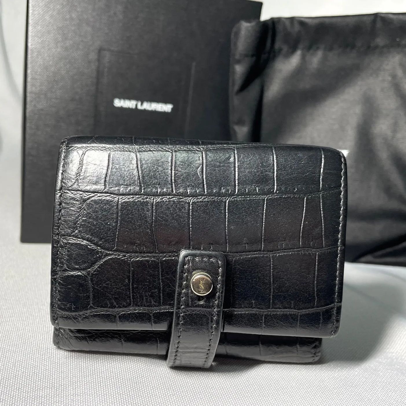 美品 Saint Laurent Paris サンローランパリ 三つ折りレザー財布 黒