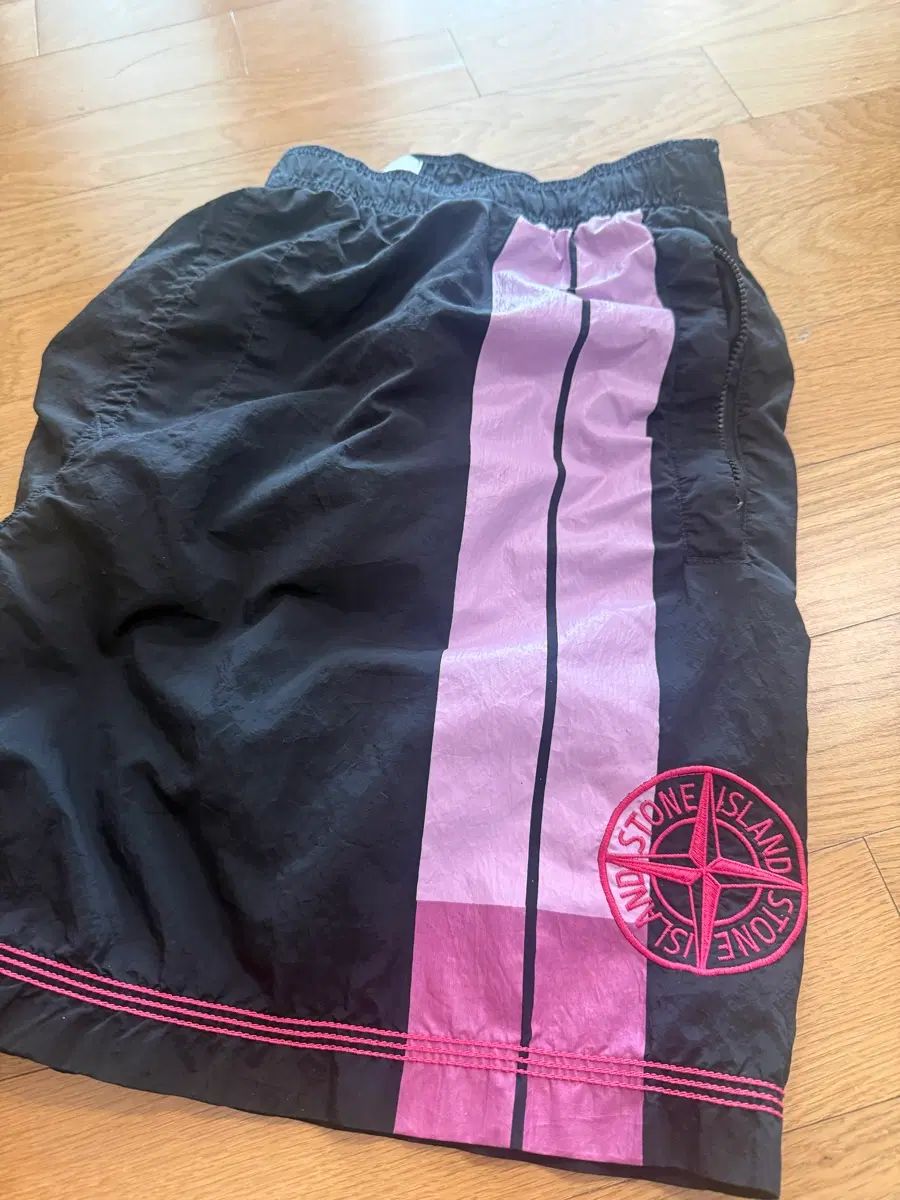 STONE ISLAND ナイロン パンツ L (正規品)