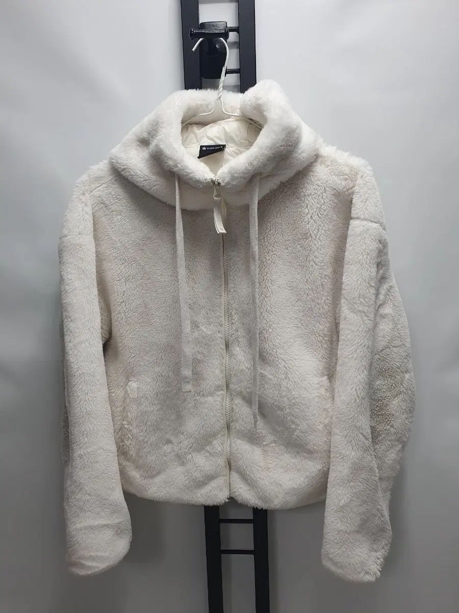 スノーピーク フリース ファー ジャケット 白 XS 7,281円
