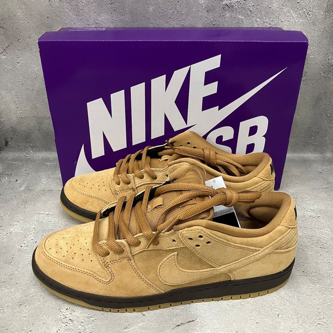 Nike SB Dunk Low Pro 