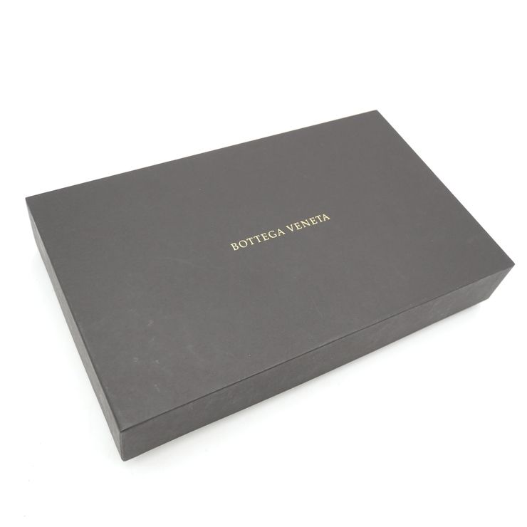 BOTTEGA VENETA（ボッテガヴェネタ）イントレチャート フォンポーチ ヴィンテージ ショルダーバッグ スマホポーチ ブラック レザー レディース 【中古】